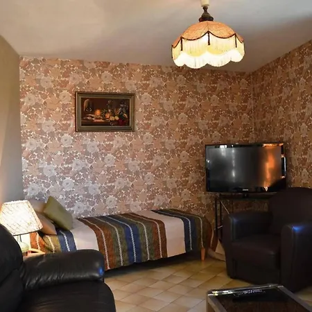 Villa Maison Avec Grand Jardin Donnant Sur Un Champ St Cyprien Sc000-018
