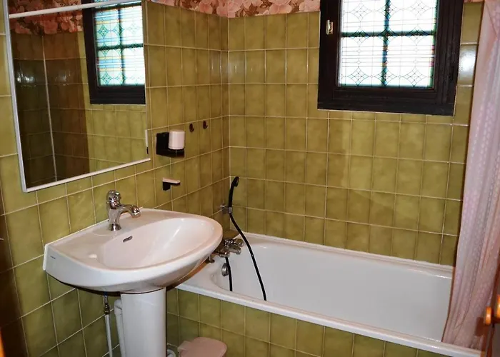 Villa Maison Avec Grand Jardin Donnant Sur Un Champ St Cyprien Sc000-018