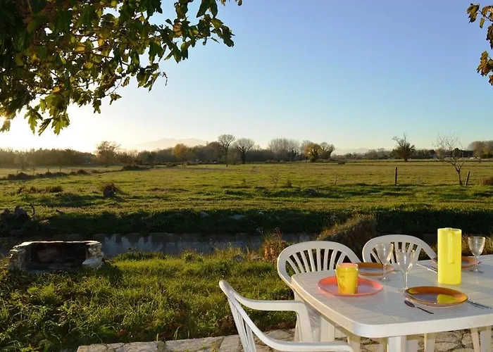 Maison Avec Grand Jardin Donnant Sur Un Champ St Cyprien Sc000-018 Villa