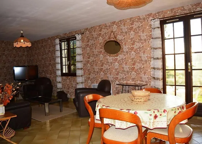 Maison Avec Grand Jardin Donnant Sur Un Champ St Cyprien Sc000-018 * Saint-Cyprien (Pyrenees-Orientales)