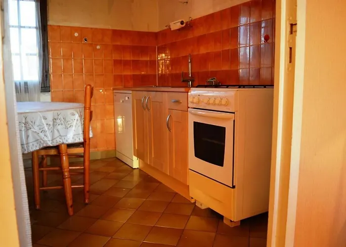 Maison Avec Grand Jardin Donnant Sur Un Champ St Cyprien Sc000-018 Villa *